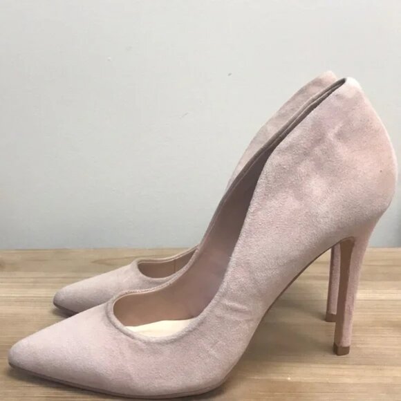 Fergie Women’s Acapella Pump - Picture 2 of 6